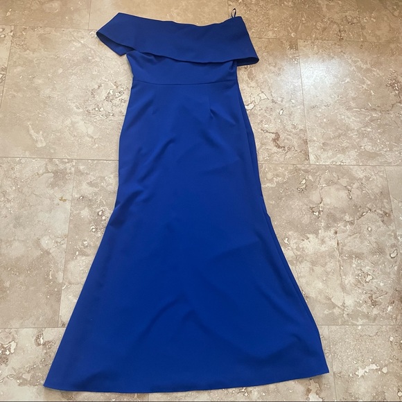 Blue long gown off shoulders size 16 - Picture 6 of 8